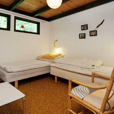 Three-bedroom Holiday In 3 度假居 Strøby Ladeplads